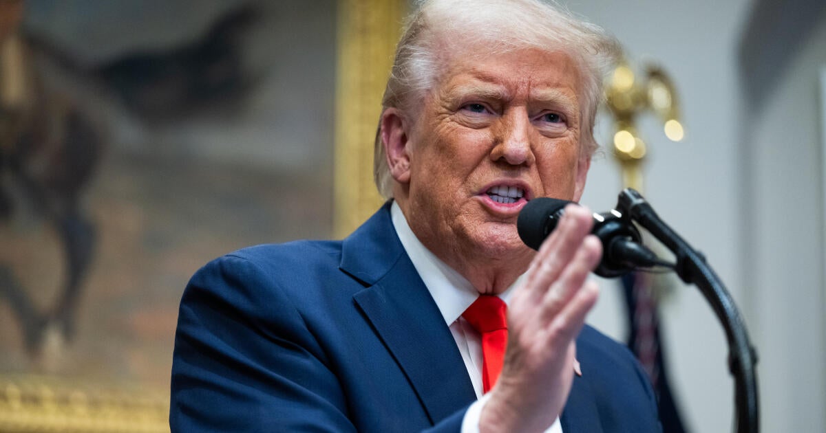 Judge extends block on Trump's federal assistance freeze indefinitely - CBS News