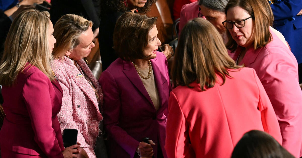 Here's why congresswomen wore pink for Trump's speech - CBS News