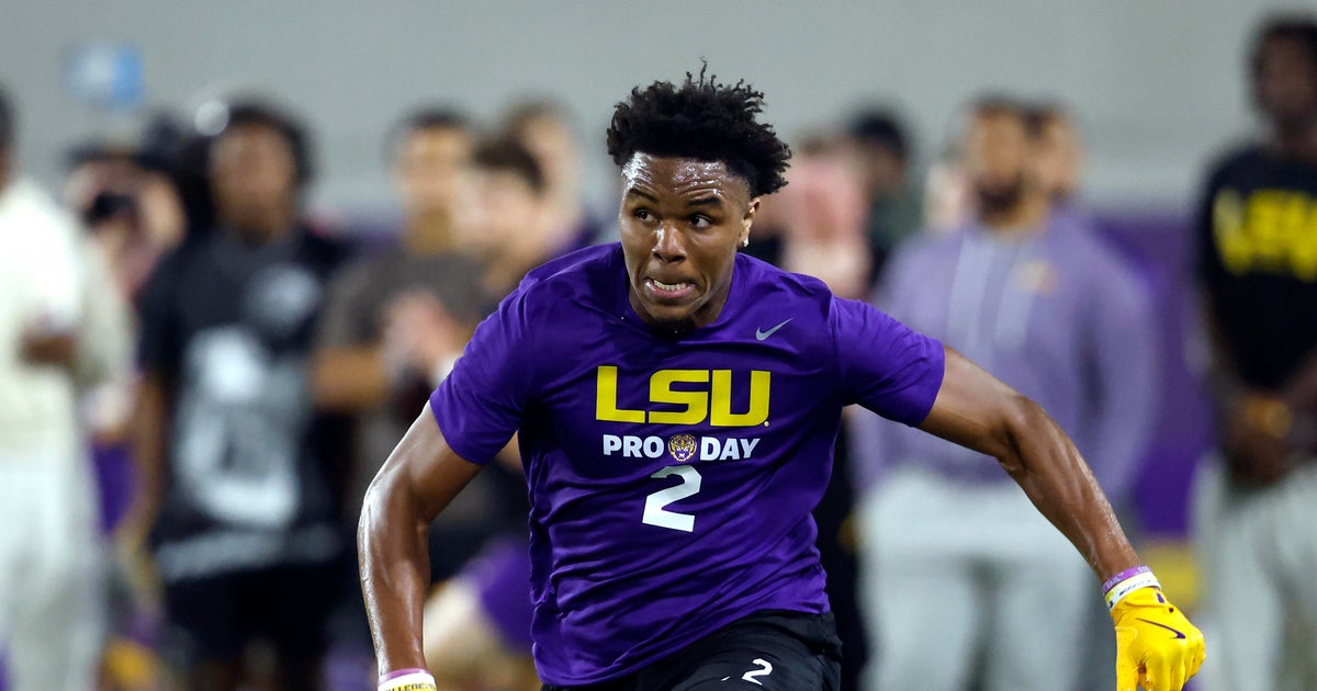 Kyren Lacy, ex-LSU receiver, died in apparent suicide during pursuit, police say - CBS News