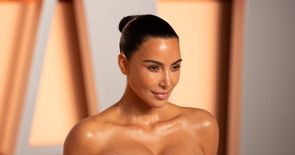 Kim Kardashian jewelry heist trial begins in Paris - CBS News