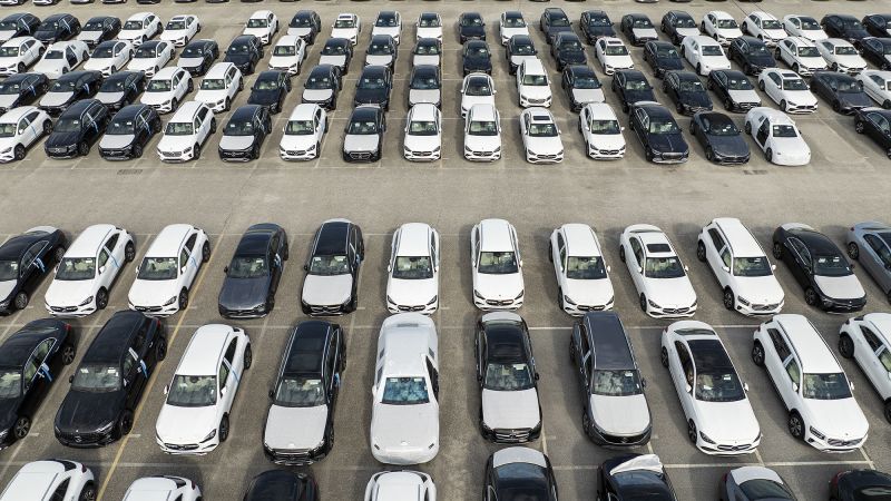 Trump eases auto tariffs | CNN Business