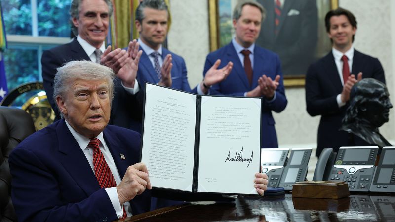 Trump signs executive orders that White House says will boost nuclear energy | CNN Politics