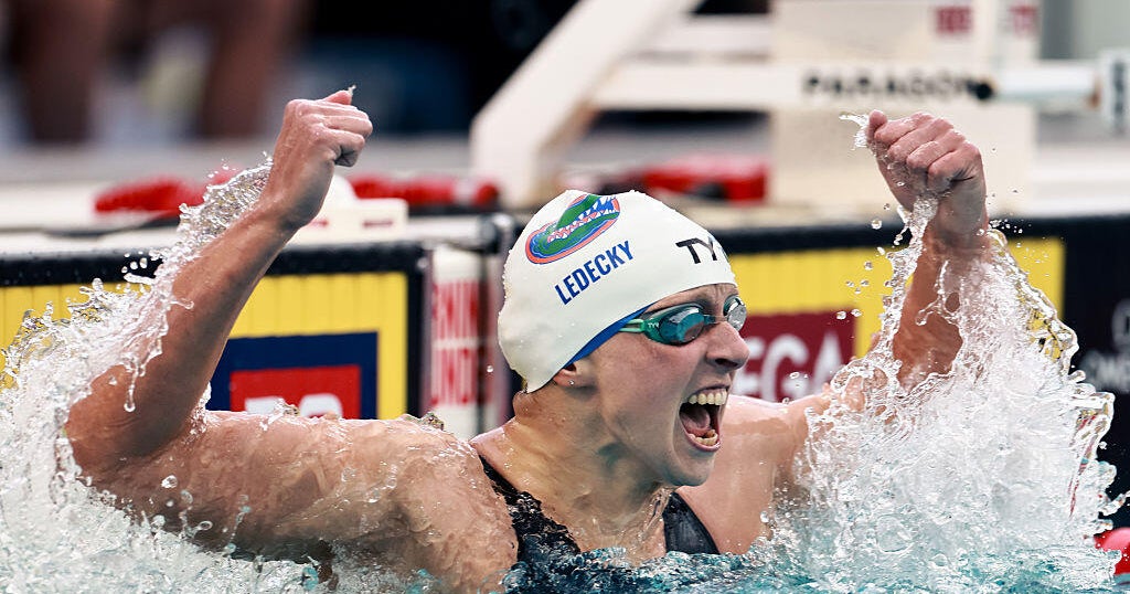 Katie Ledecky breaks her own world record in the 800-meter freestyle - CBS News