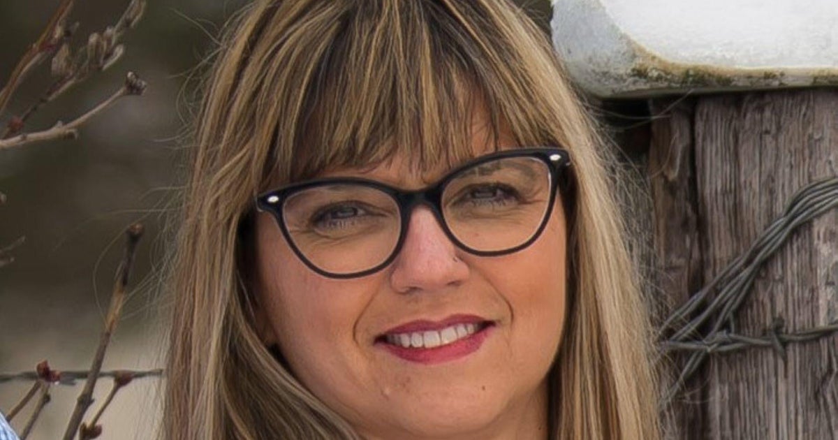 An Idaho woman is found dead in her bathtub. Did her husband use his law enforcement skills to stage the scene? - CBS News