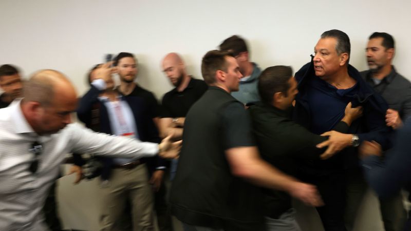 Sen. Alex Padilla forcefully removed from DHS event in LA, triggering Democratic outcry on Capitol Hill | CNN Politics