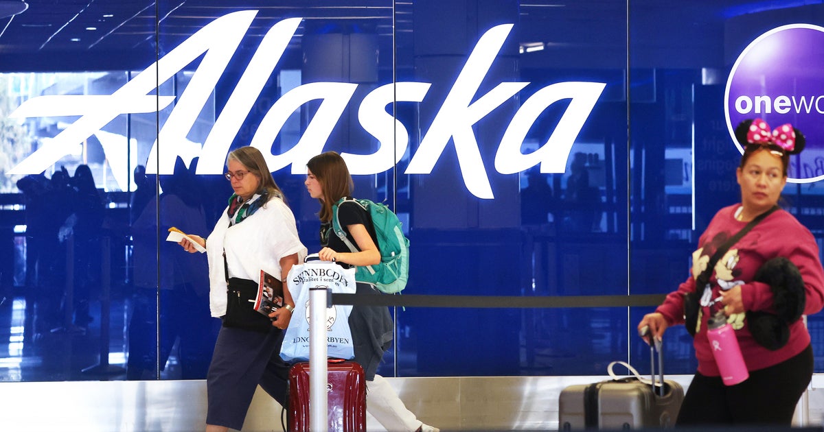 Alaska Airlines resumes flights after grounding fleet due to IT outage, carrier says - CBS News