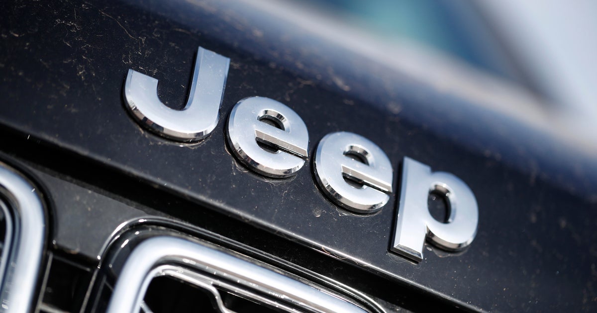 More than 120,000 Jeep Grand Cherokees recalled over faulty passenger headrests - CBS News