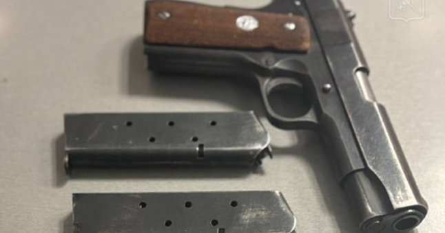 U.S.-Russian woman arrested at Moscow airport for allegedly smuggling gun in her suitcase - CBS News