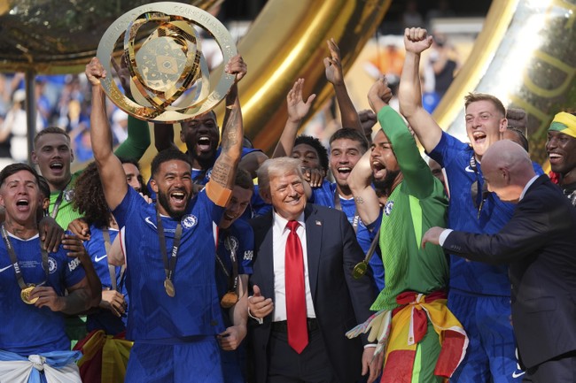 Absolute Cinema: Trump Refused to Leave the Stage at FIFA Club World Cup Final