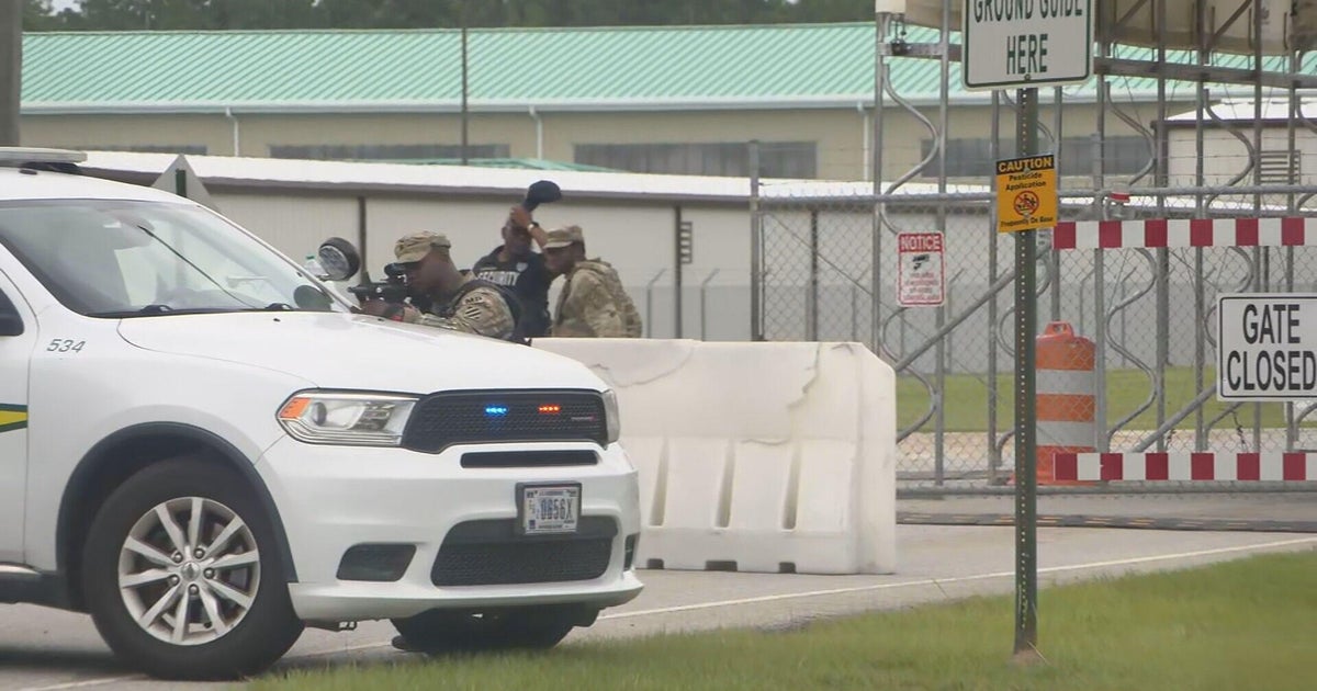 Fort Stewart shooting suspect in custody, 5 soldiers wounded, officials say - CBS News