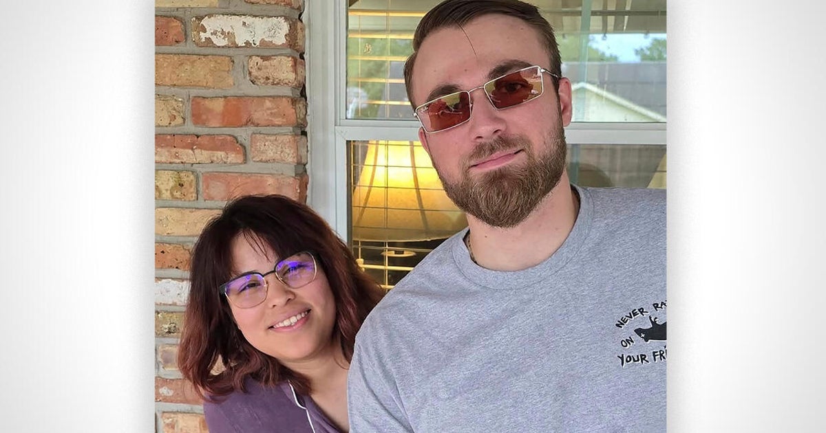 Wife of Marine veteran, mother of 2 young kids, released from ICE detention after 2 months - CBS News