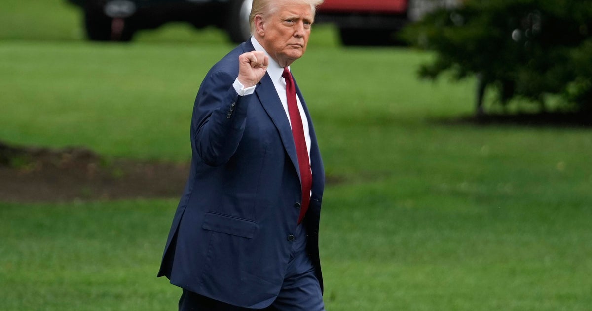 Longtime Trump insider May Davis Mailman departs White House - CBS News
