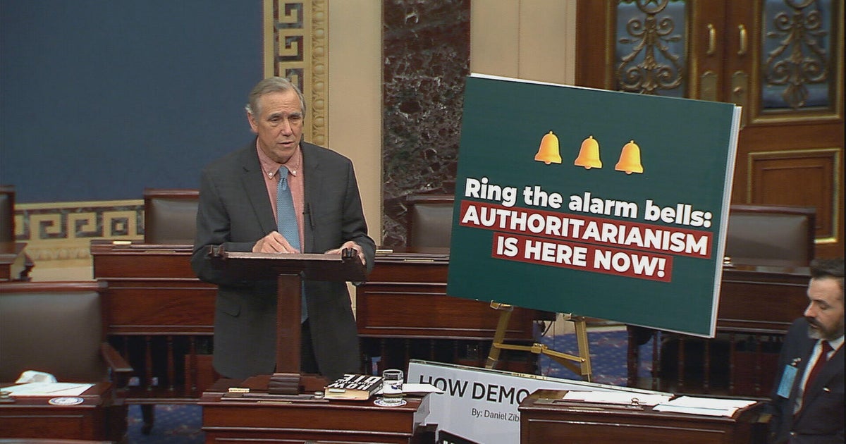 Sen. Jeff Merkley delivers marathon Senate speech protesting Trump's policies - CBS News