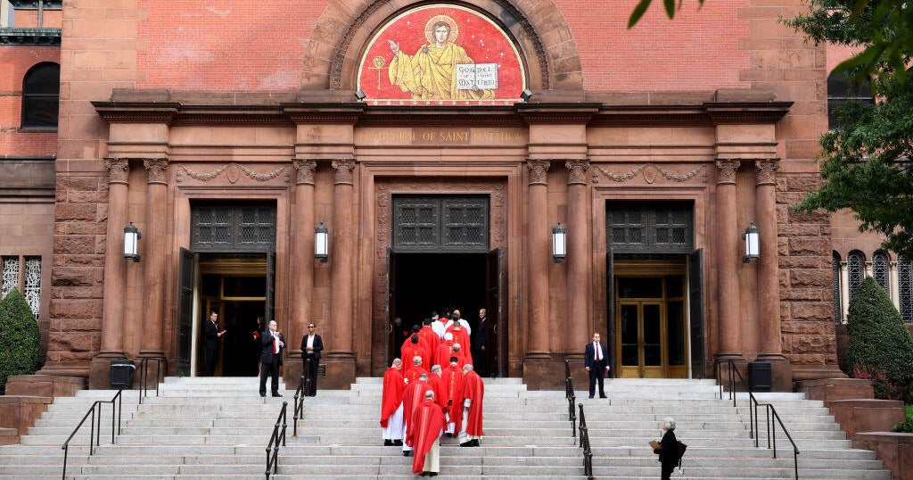 Man arrested, charged with having Molotov cocktail outside D.C. church ahead of high-profile Mass - CBS News