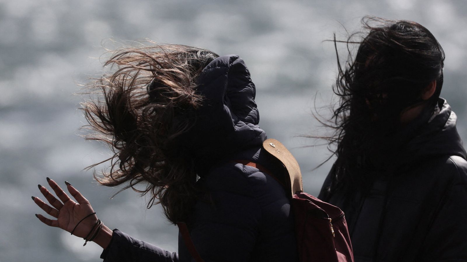 Heavy rain and 75mph winds to batter parts of UK - as weather warning issued | UK News | Sky News