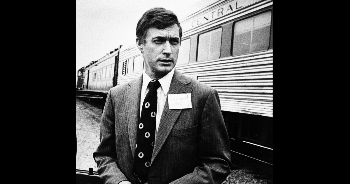 Reclusive megadonor Timothy Mellon offered to help pay U.S. troops during the shutdown. So, who is he? - CBS News
