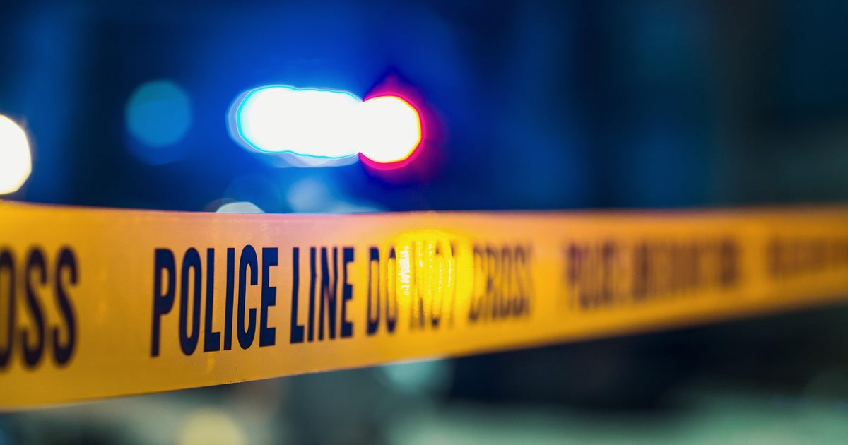 2 Louisiana inmates on the run after escape through damaged jail wall - CBS News