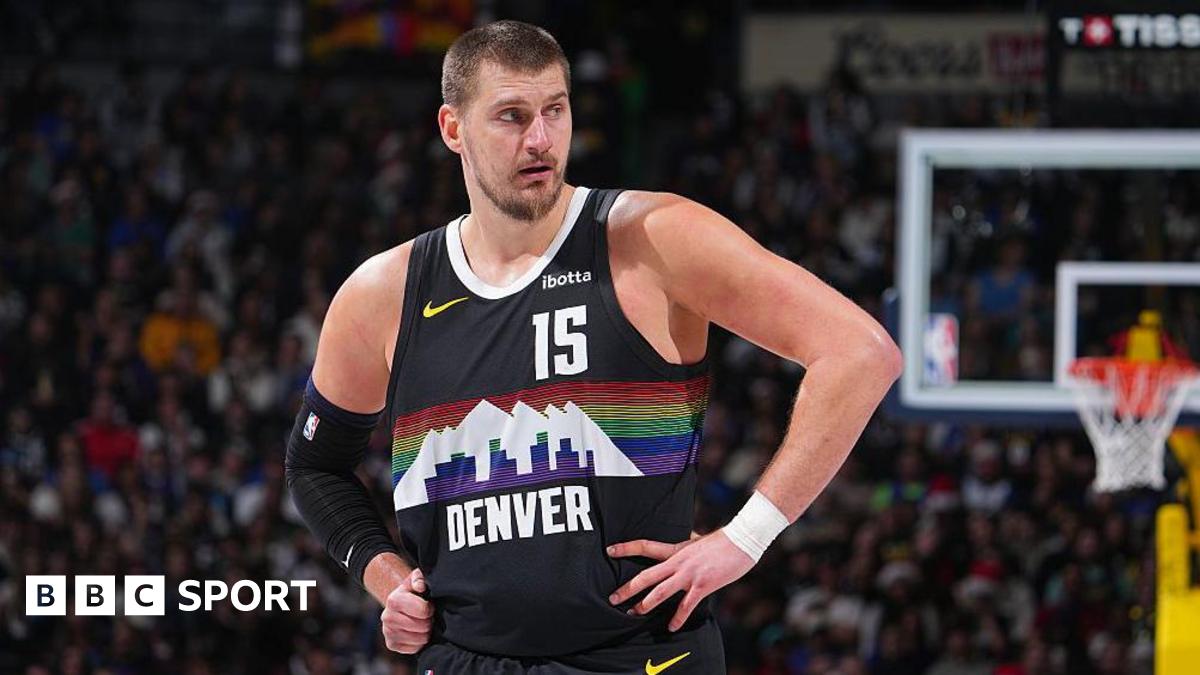 Nikola Jokic breaks Steph Curry record with historic triple-double in Denver Nuggets win - BBC Sport