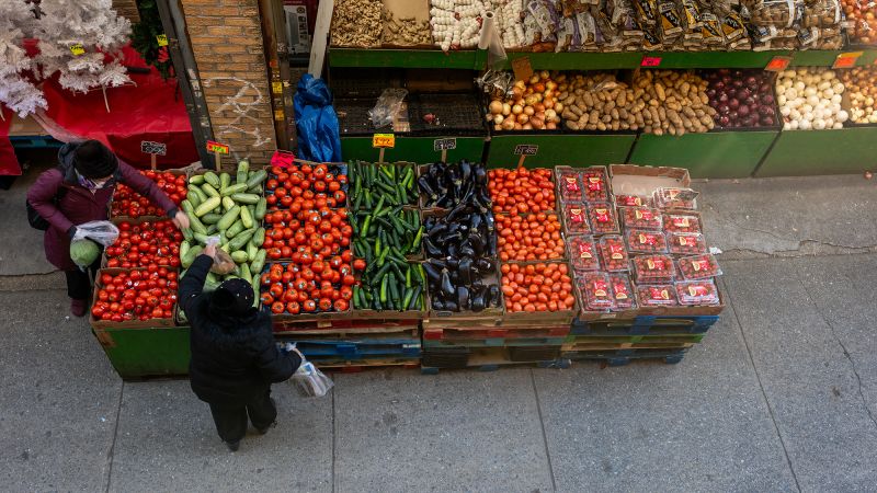 Inflation cooled in November to 2.7%, but economists say to take it with ‘the entire salt shaker’ | CNN Business
