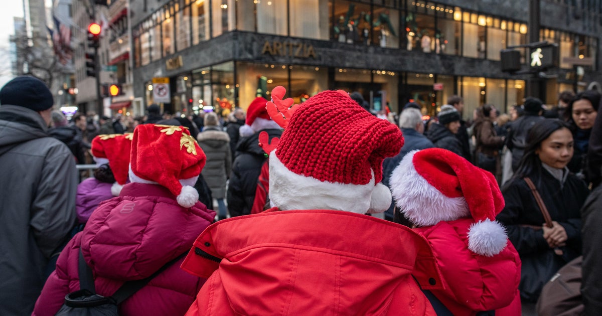 Is anything open on Christmas Day 2025? Here are the stores, restaurants and fast-food chains you can go to today - CBS News