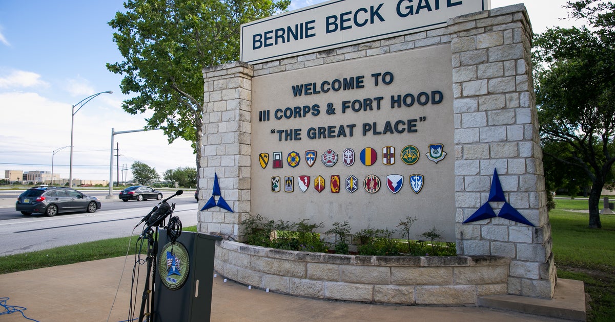 Army gynecologist faces charges for allegedly taking secret videos of 44 patients during exams - CBS News