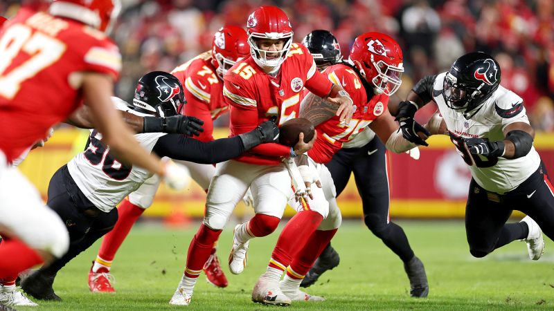 Kansas City Chiefs’ playoff chances get slimmer after losing to Houston Texans | CNN