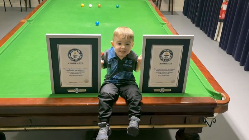 Two-year-old boy sets world record for snooker trick shots | CNN