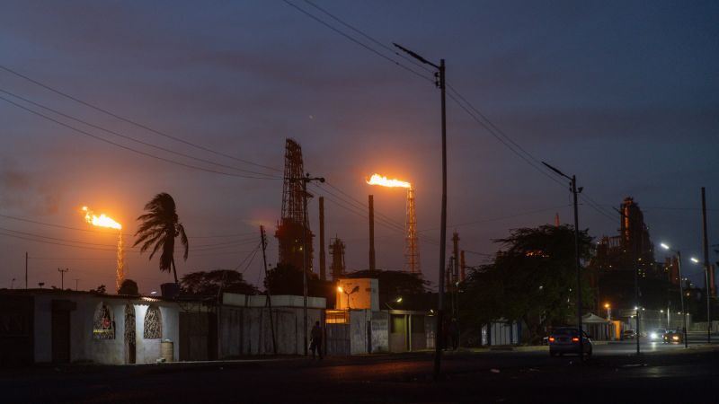 Trump’s version of government capitalism strikes oil in Venezuela | CNN Politics