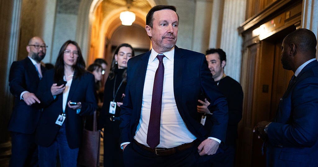 Senate rejects latest push to rein in Trump's powers in Iran as war's off-ramp unclear - CBS News