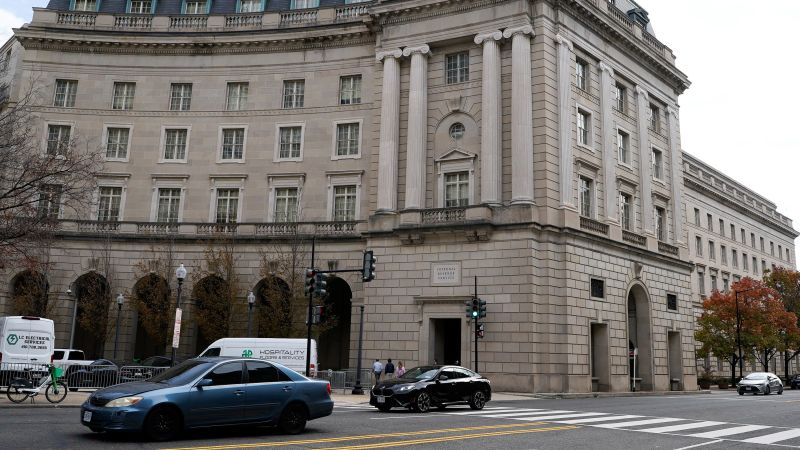 Trump admin considers nearly $1.8 billion fund to compensate allies targeted in DOJ investigations, sources say | CNN Politics