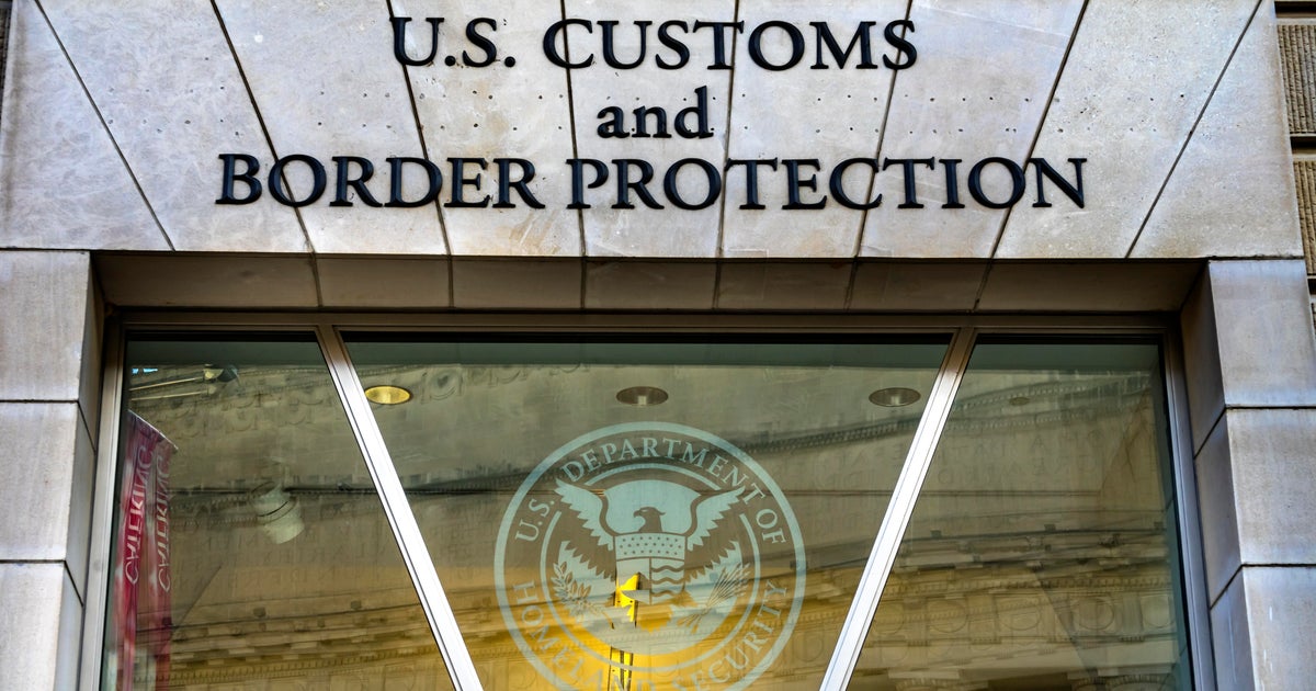 Businesses starting to receive their IEEPA tariff refunds - CBS News