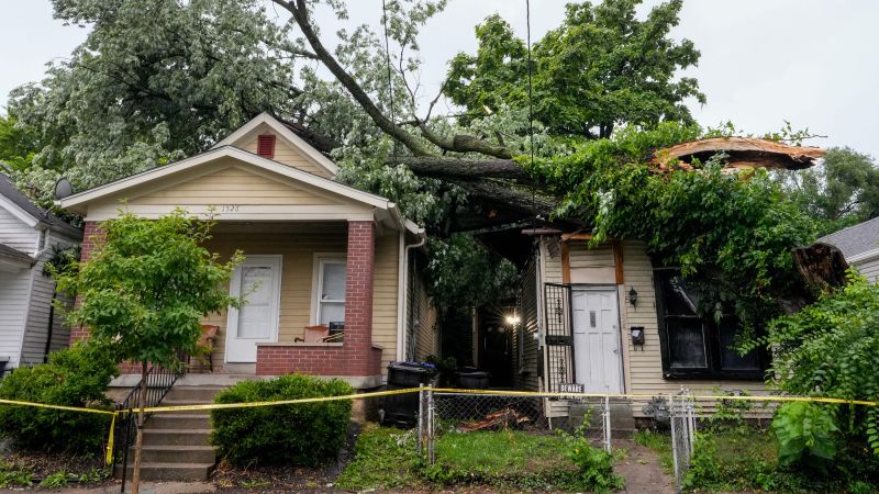 Tornado outbreak rakes Midwest amid unusually strong June storm | CNN