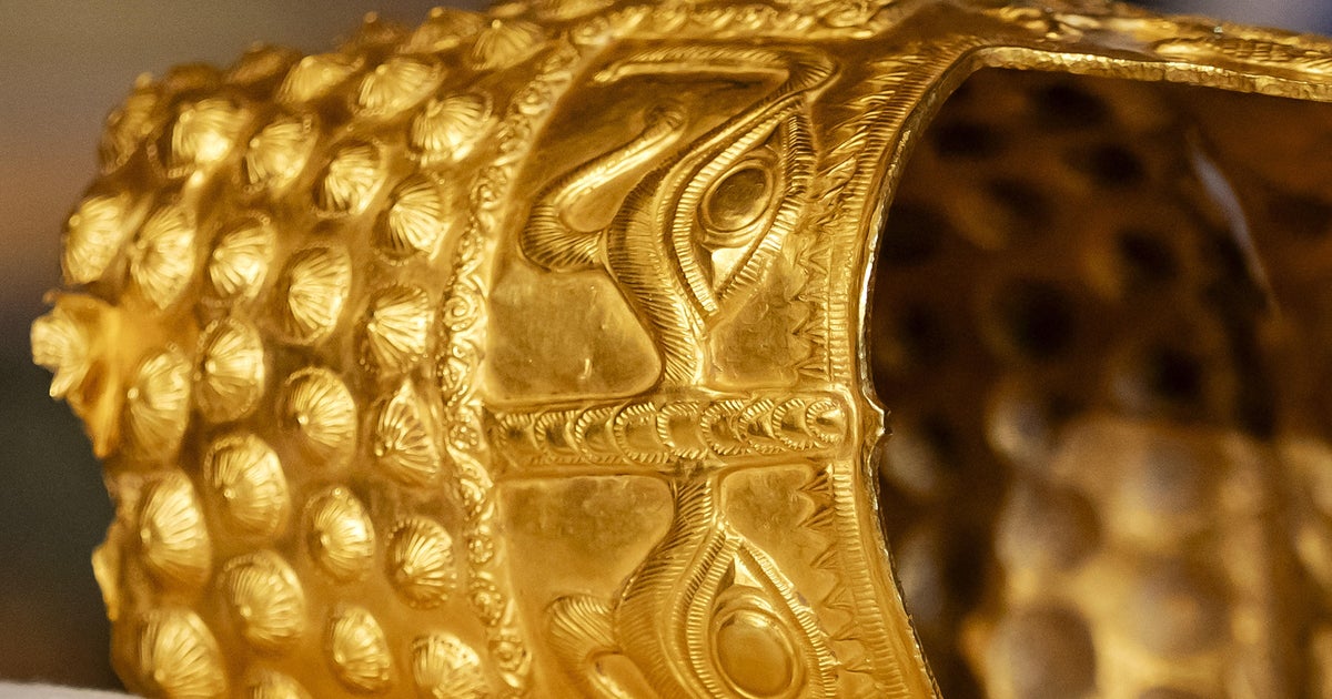 Thieves who stole 2,500-year-old gold relics from Dutch museum get 47-month prison sentences - CBS News