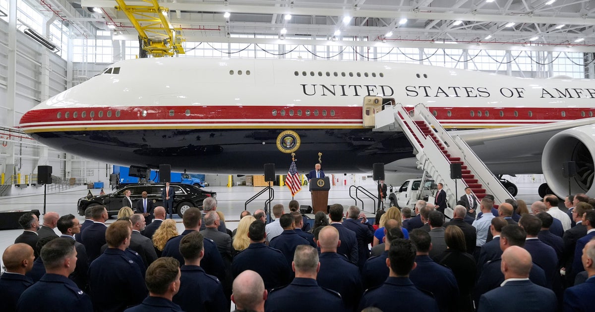 Trump unveils new Air Force One, a $400 million plane gifted by Qatar - CBS News