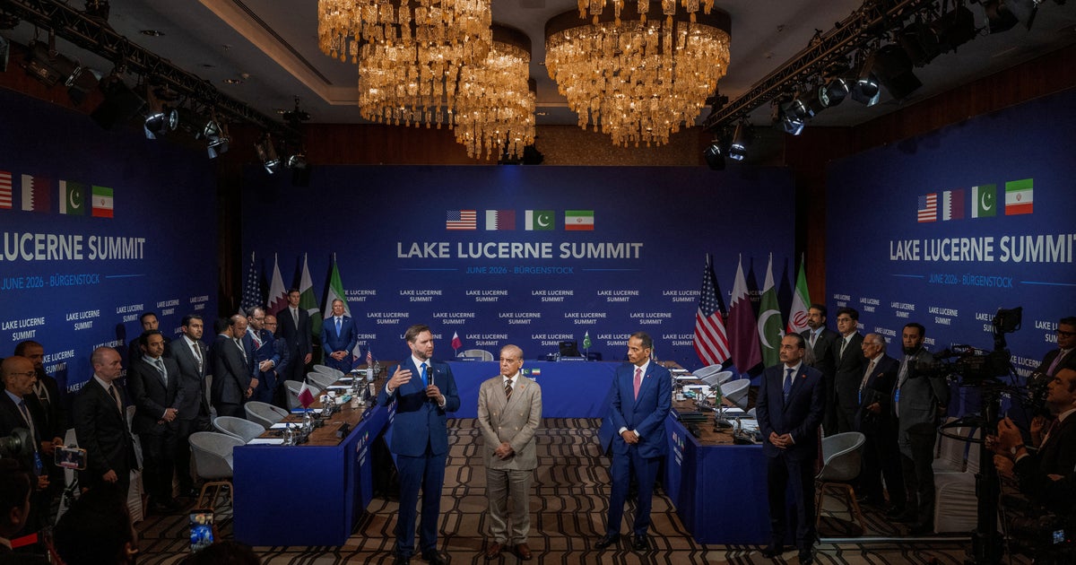 Live Updates: U.S. and Iranian negotiators meet as Trump threatens to