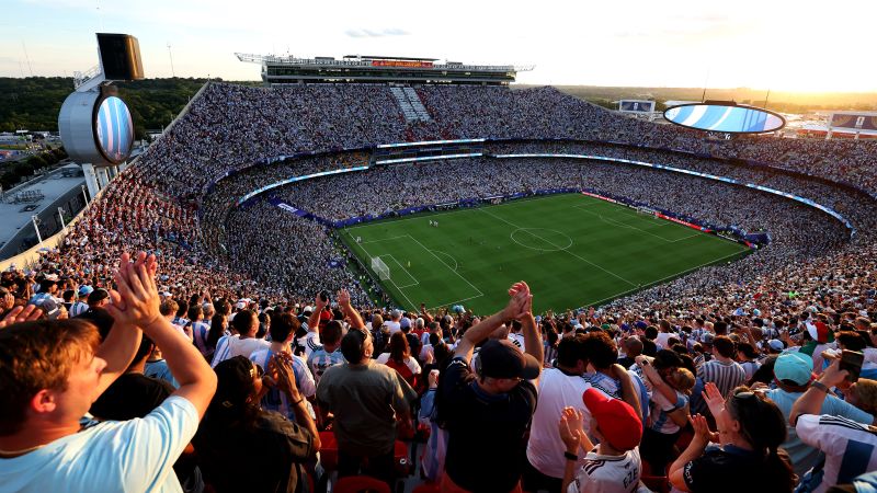 What experts say about the World Cup heat so far | CNN