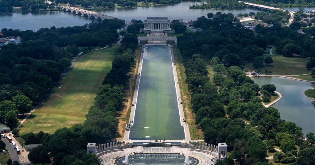 Trump says multiple people have been arrested for allegedly vandalizing Reflecting Pool - CBS News