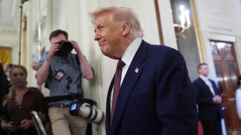 Trump effort to expand speedy deportations of migrants can proceed, appeals court rules | CNN Politics