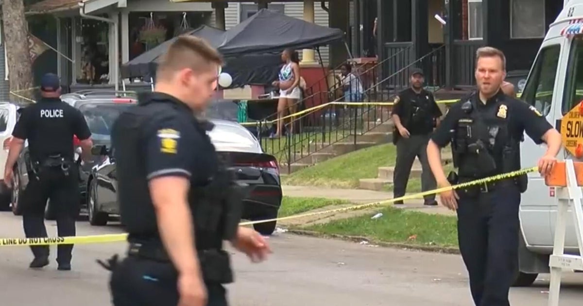 Chaos after mass shooting at Ohio festival: