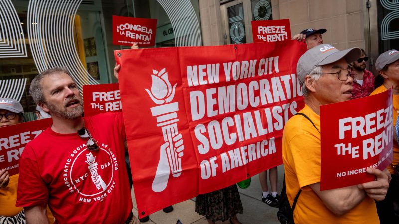 CNN Poll: A third of Democrats now identify as democratic socialists | CNN Politics