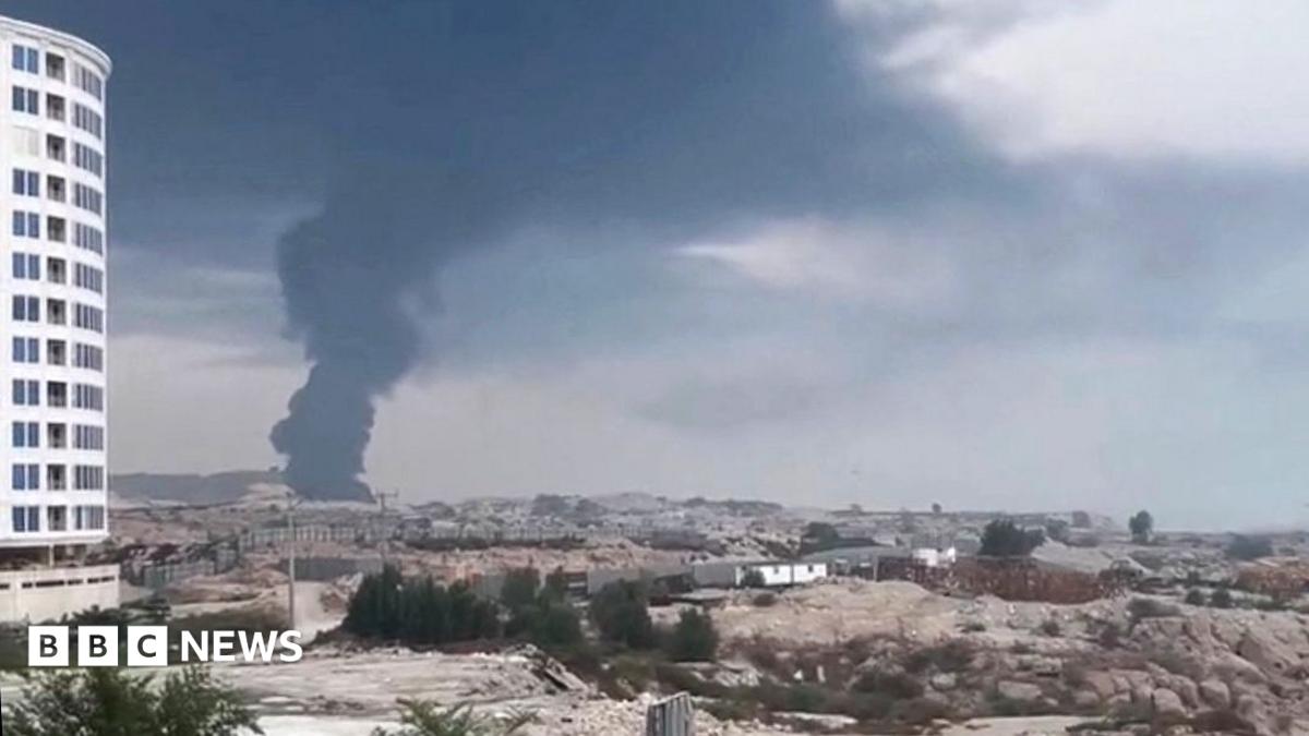 US launches 'heavy' strikes on Iran after attempted attack on American troops - BBC News