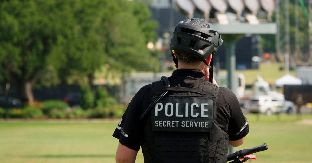 Secret Service warns of sharp rise in threat levels ahead of rescheduled White House Correspondents' Dinner - CBS News