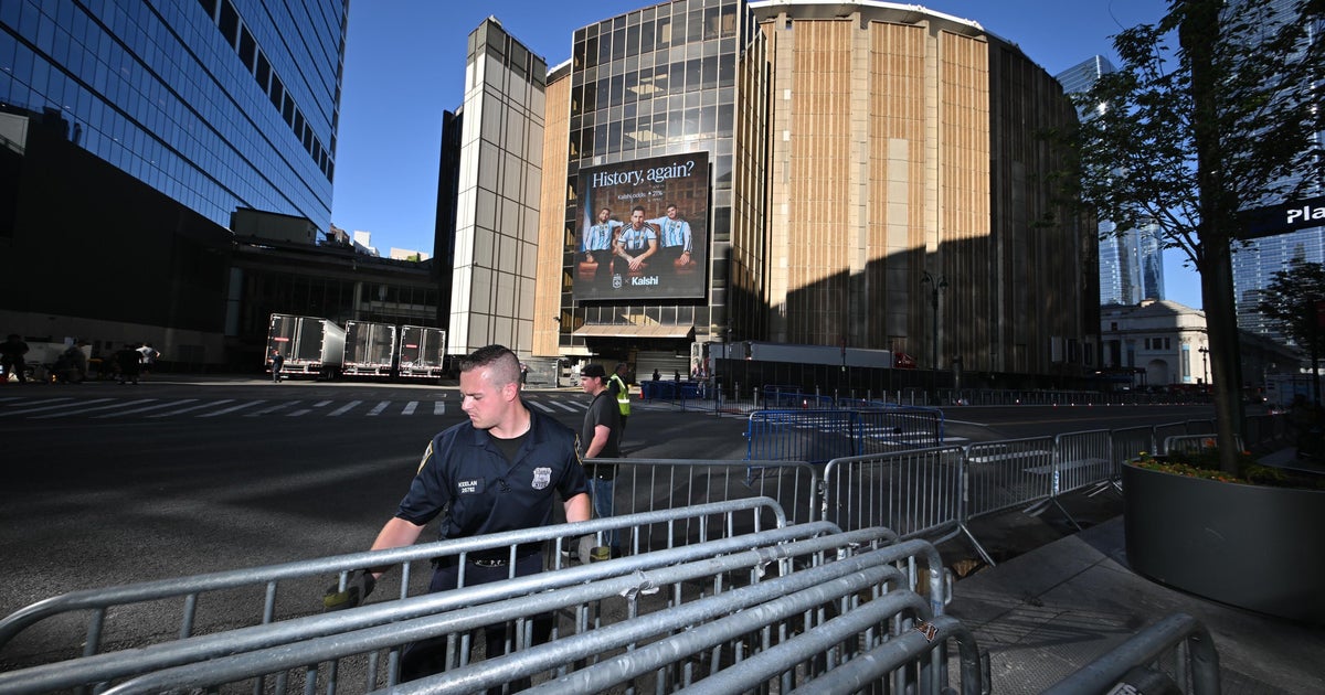 Taylor Swift-Travis Kelce wedding at Madison Square Garden means NYC street closures. Here's what to know. - CBS New York