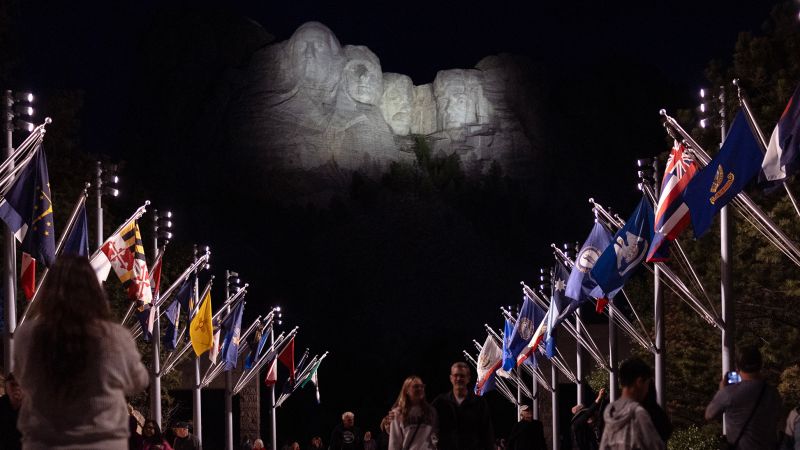 Trump heads to Mount Rushmore, where efforts to impose his likeness have stalled | CNN Politics