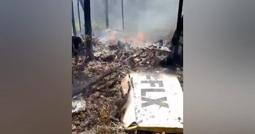 10 killed, including popular Bahamian band, in small plane crash, officials say - CBS News