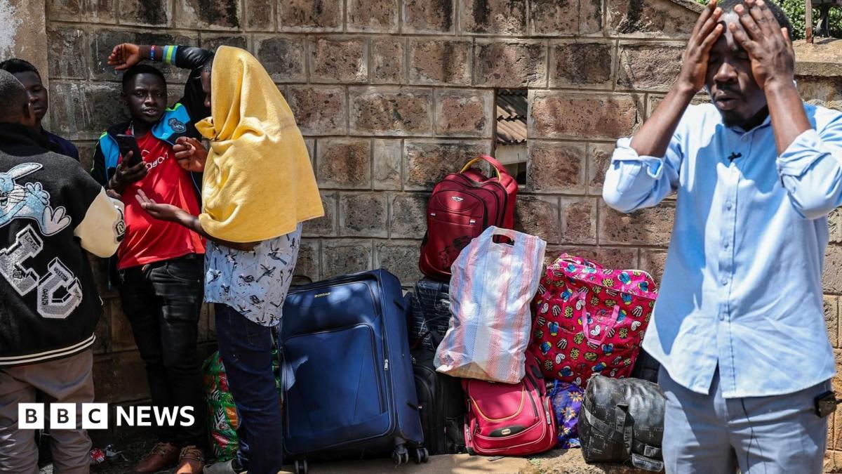 Kenya moves to register frightened Burundians as tension over foreign traders rises - BBC News
