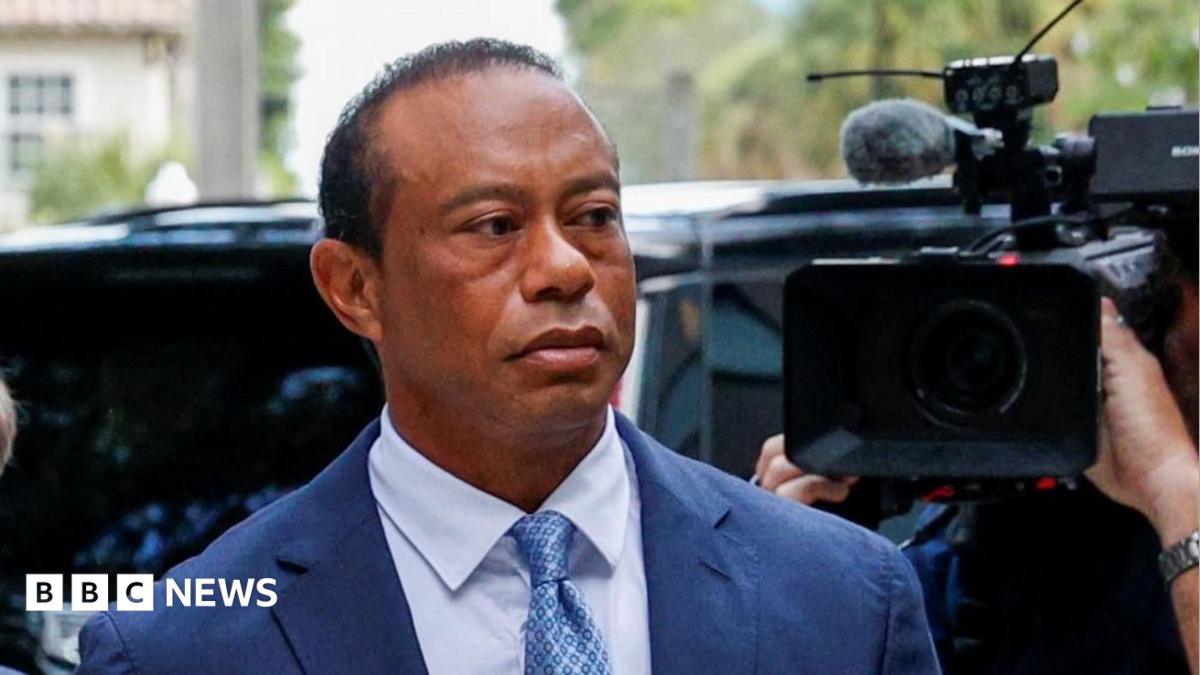 Tiger Woods gets five-year driving ban after reckless driving plea - BBC News