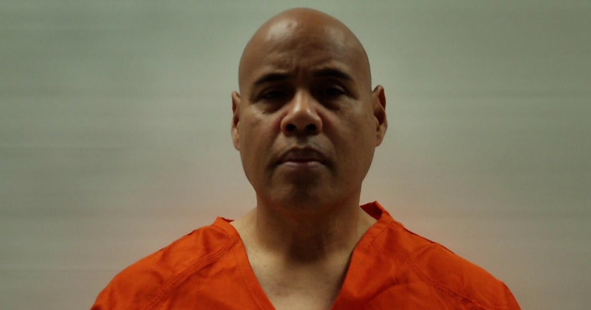 ICE officer who shot immigrant in Minnesota in federal custody on charges of lying to investigators, source says - CBS News