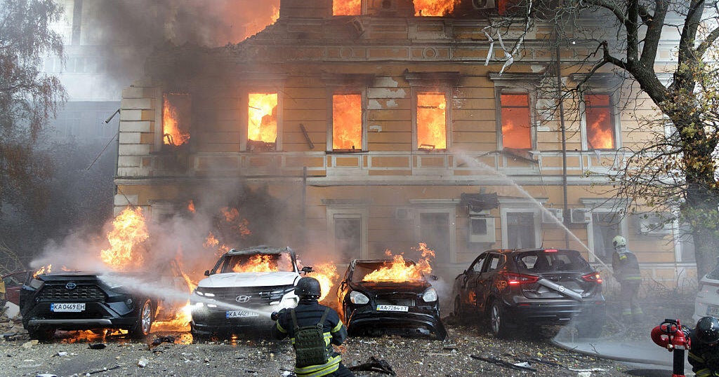 Russia is stockpiling weapons to intensify attacks on Ukraine, analysts say - CBS News